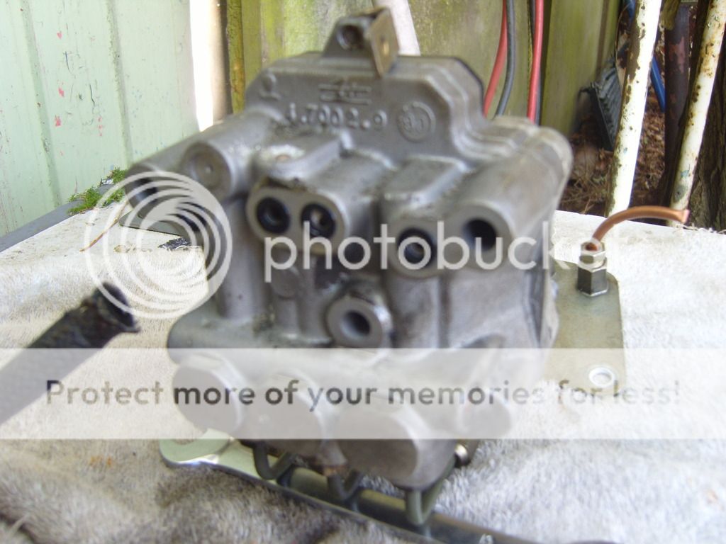 Repairing The Teves ABS Actuator/Master On 1990 XJS V12 With Photos